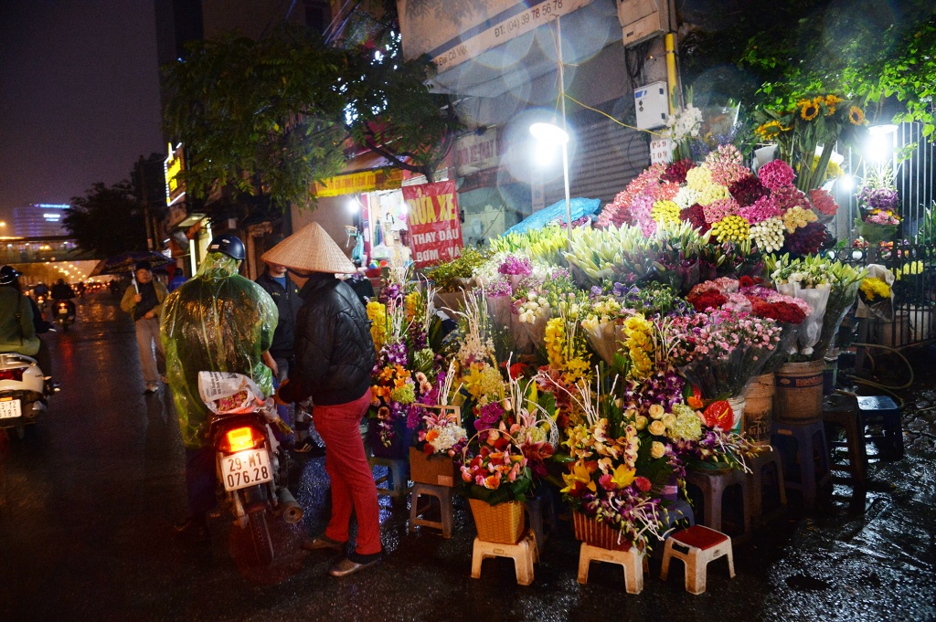 gia hoa ngay 83 tang gap doi so voi hom thuong