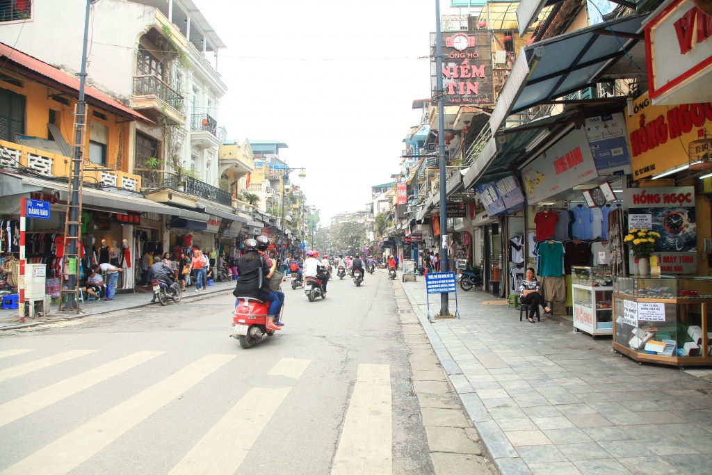 khung canh la cua ha noi sau cuoc chien gianh lai via he