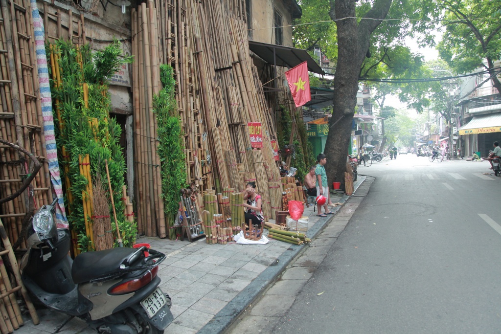 khung canh la cua ha noi sau cuoc chien gianh lai via he