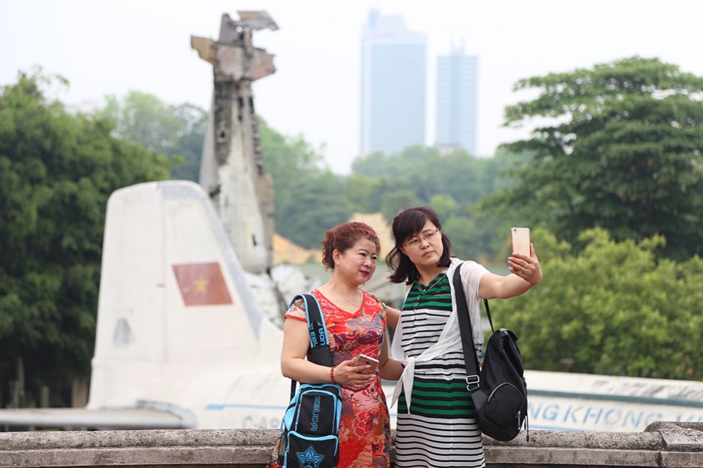 Ngày 30/4: Thăm bảo tàng Lịch sử Quân sự VN, lặng nhớ lại chiến tranh tàn khốc ngay 304 tham bao tang lich su quan su vn lang nho lai chien tranh tan khoc