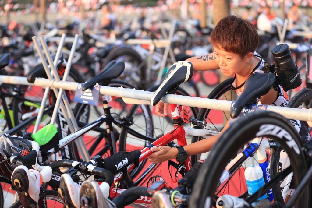 nhung hinh anh dau tien ve cuoc thi ironman 703 vn