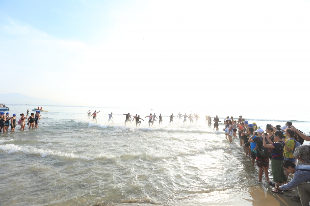 nhung hinh anh dau tien ve cuoc thi ironman 703 vn
