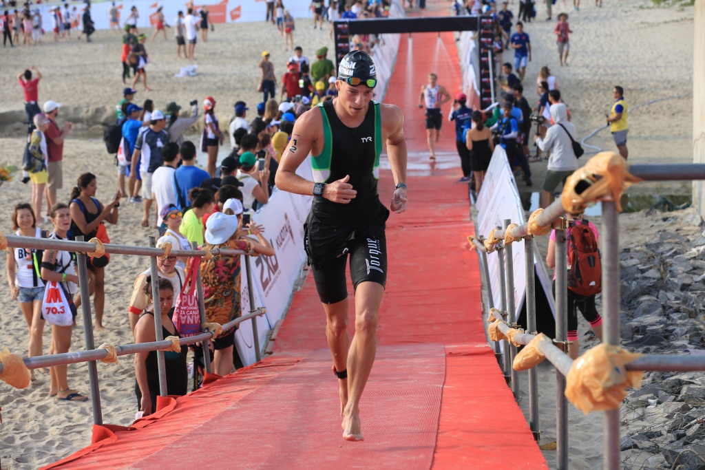 nhung khoanh khac an tuong trong cuoc thi ironman 703 vn