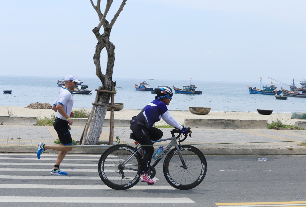 nhung khoanh khac an tuong trong cuoc thi ironman 703 vn