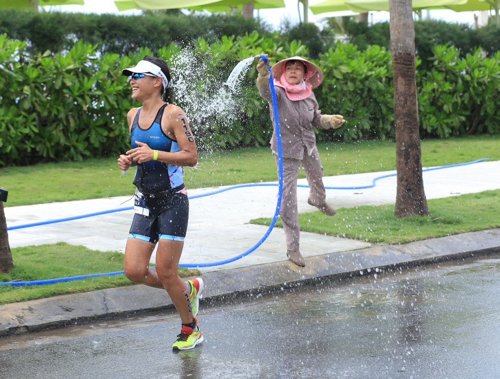 nhung khoanh khac an tuong trong cuoc thi ironman 703 vn