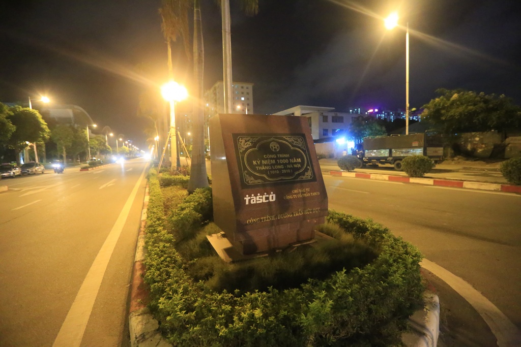 Người Hà Nội 'lọ mọ' di chuyển trên con đường 'nghìn tỷ' nguoi ha noi lo mo di chuyen tren con duong nghin ty
