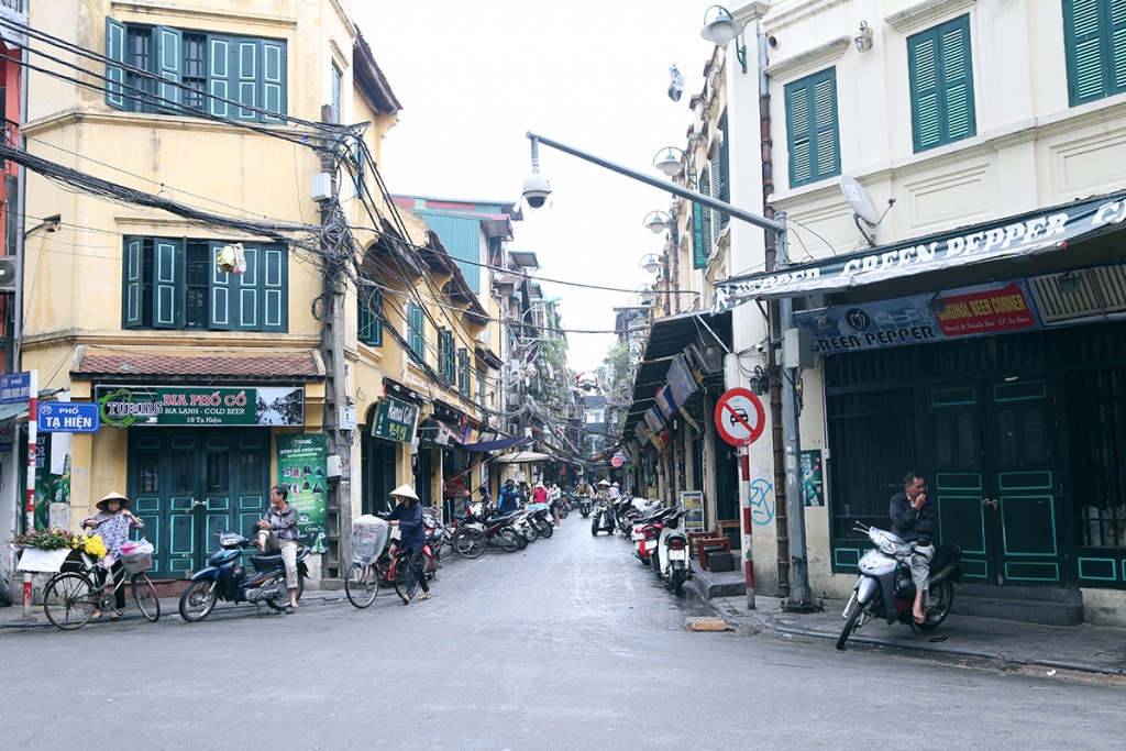 nhiet do bat ngo giam sau nguoi ha noi co ro giua mua he