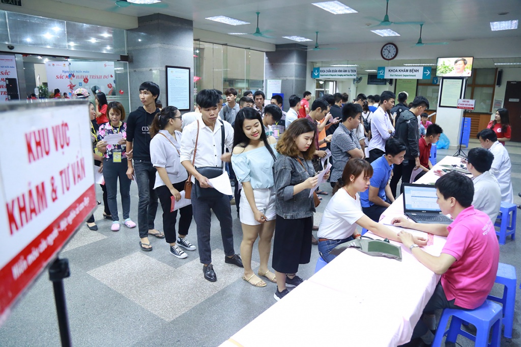 Kêu gọi 1.000 lá cờ tổ quốc gửi tặng đồng bào nơi đảo xa keu goi 1000 la co to quoc gui tang dong bao noi dao xa
