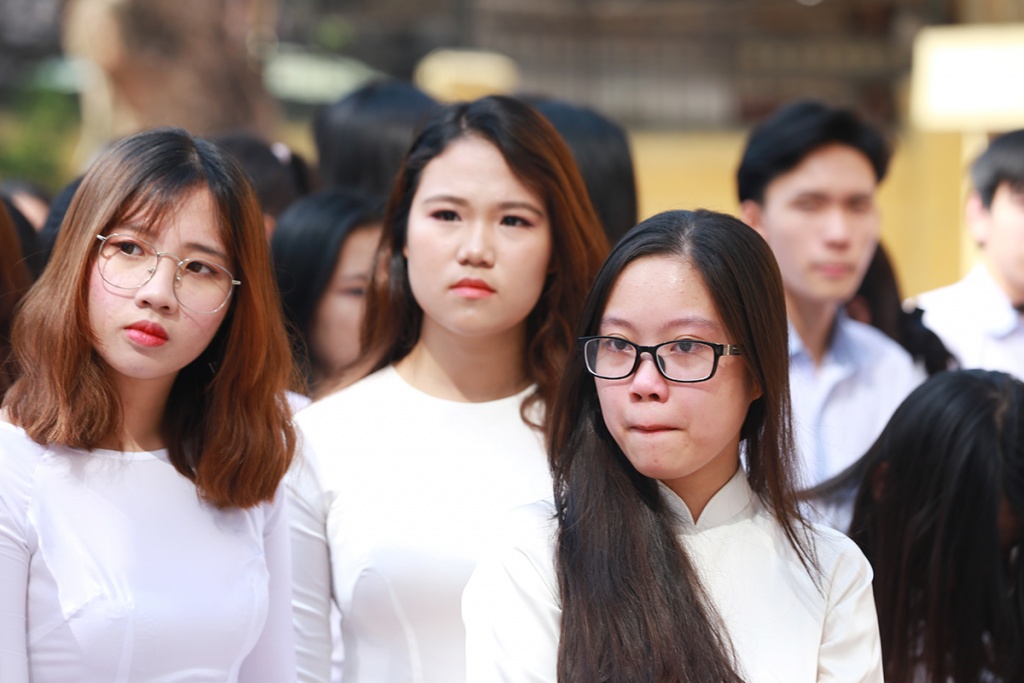 Nữ sinh trường THPT Kim Liên đẹp tinh khôi trong tà áo dài trắng nu sinh truong thpt kim lien dep tinh khoi trong ta ao dai trang