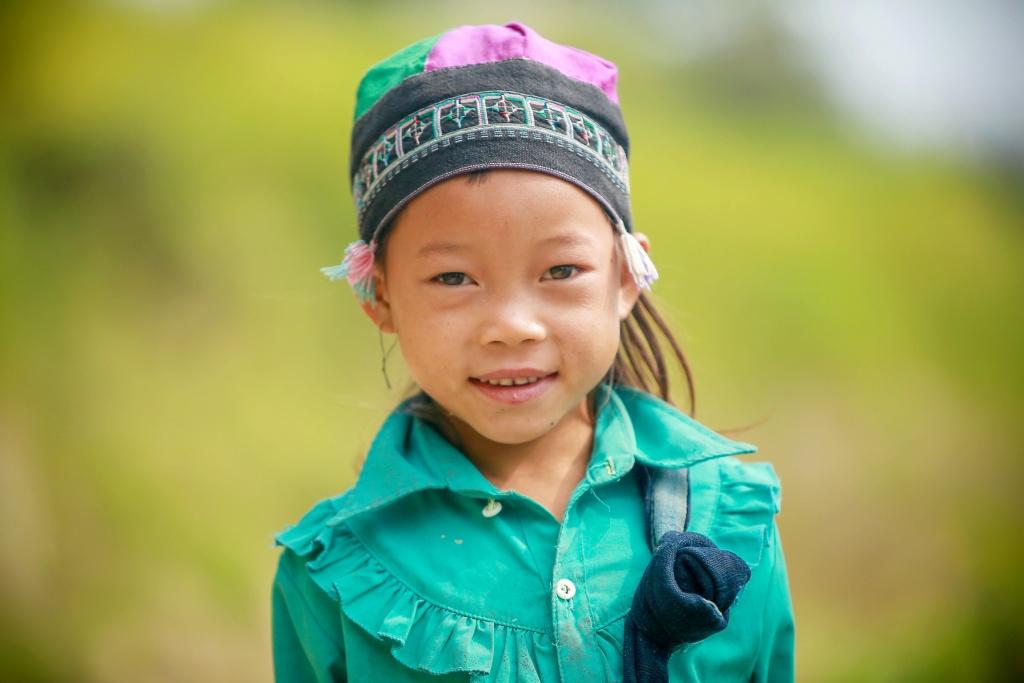 ngam nhung nu cuoi trong veo cua tre em vung cao khien xao xuyen long nguoi