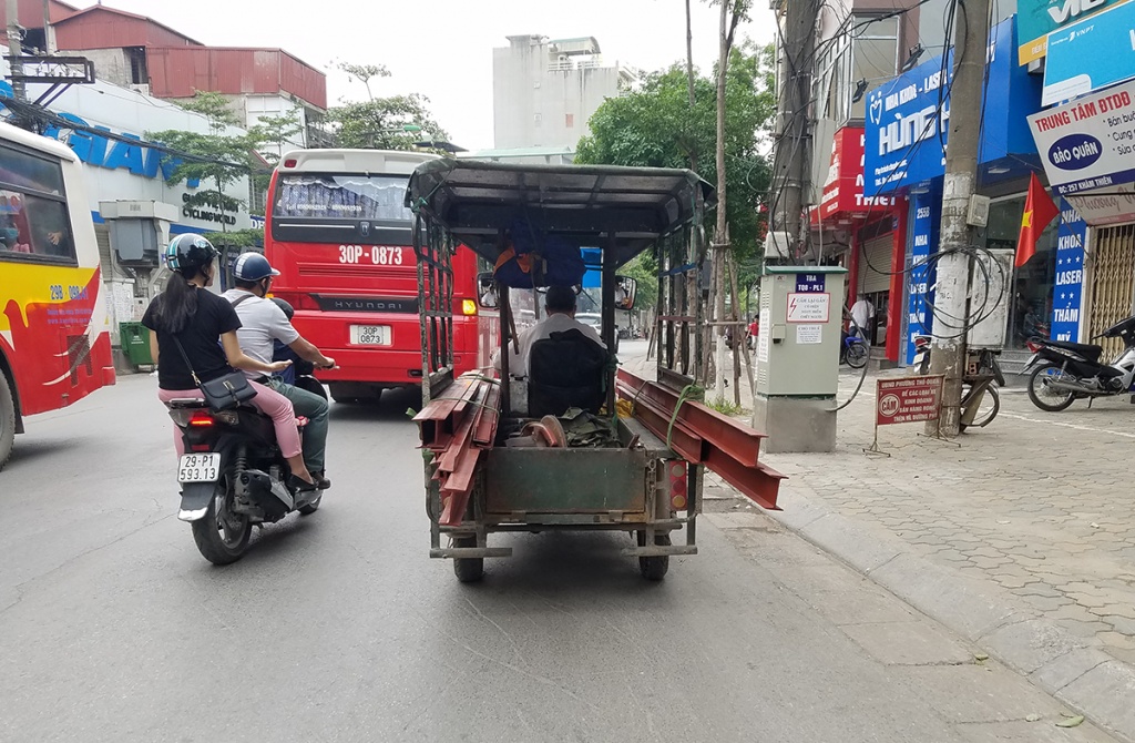 nhung chiec xe tu than hang ngay van hoanh hanh tai thu do