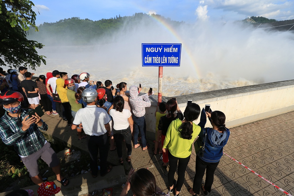 nhung hinh anh hiem thay ve thuy dien hoa binh 21 nam co 1 lan