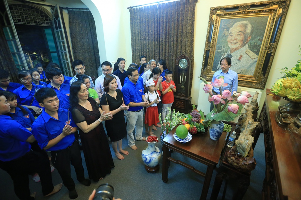 ngoi nha cua dai tuong vo nguyen giap lung linh anh nen trong ngay 277