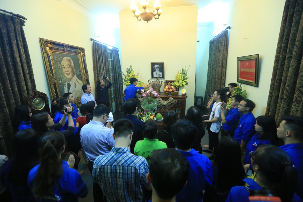ngoi nha cua dai tuong vo nguyen giap lung linh anh nen trong ngay 277