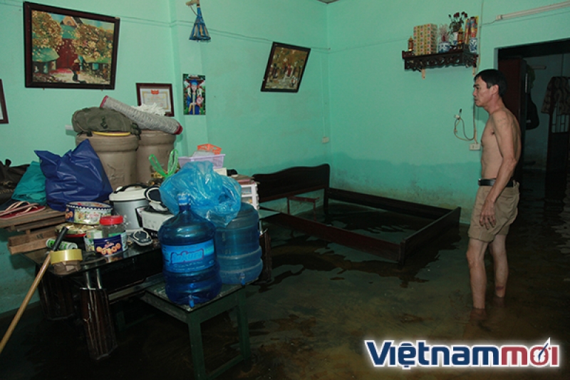 troi nang chang chang dan ha noi van duoc di thuyen dao pho