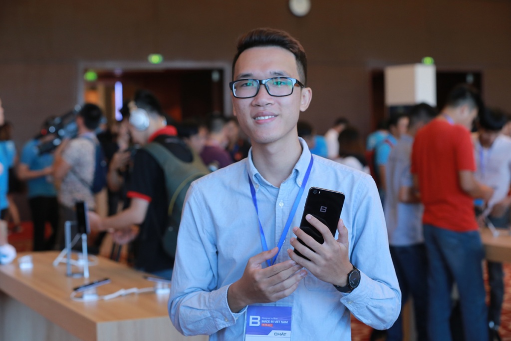 nguoi dung danh gia nhu the nao ve do chat cua bphone 2017