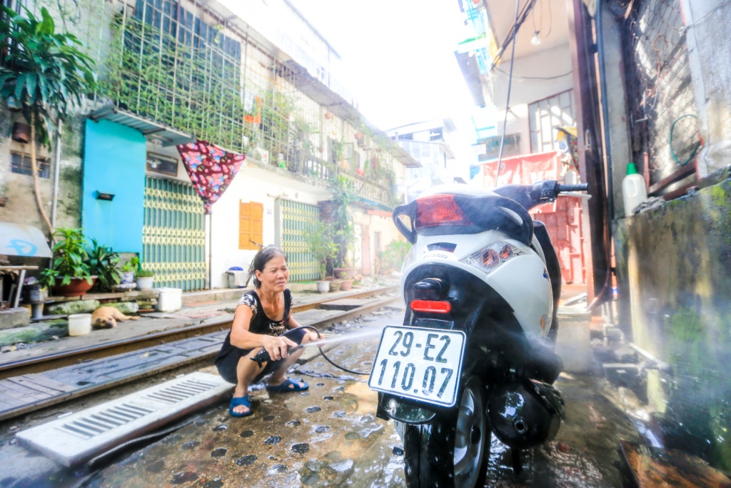 cuoc song yen binh o pho duong tau giua long thu do