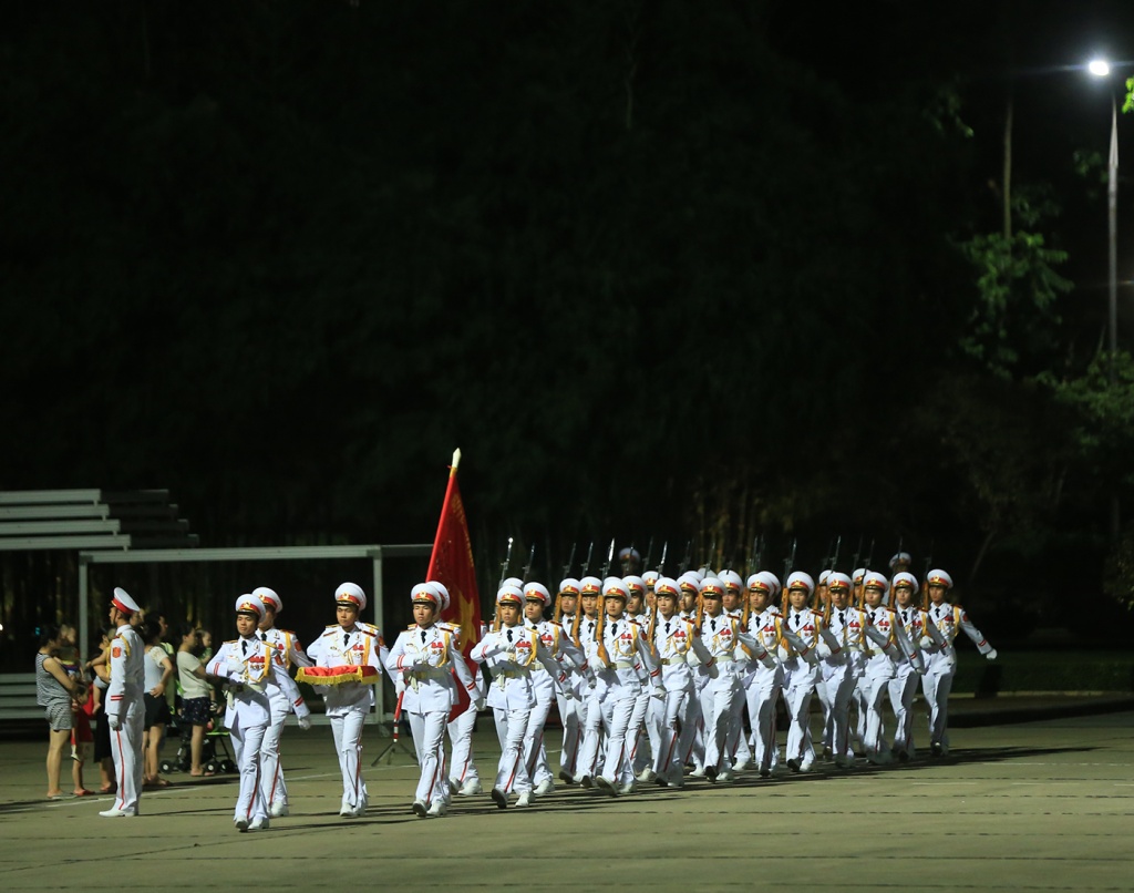 thieng lieng nghi le thuong co o quang truong ba dinh