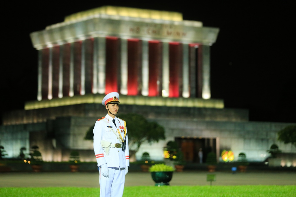 thieng lieng nghi le thuong co o quang truong ba dinh