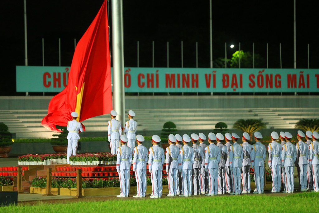 thieng lieng nghi le thuong co o quang truong ba dinh