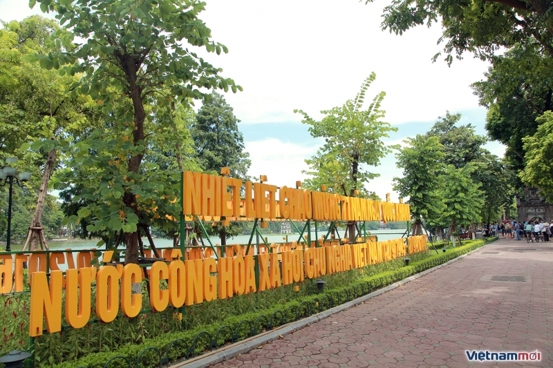 thu do ha noi rop sac do chao mung ngay quoc khanh