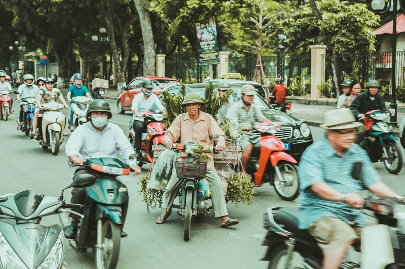 nhung hinh anh cho thay ha noi kho cam duoc xe may