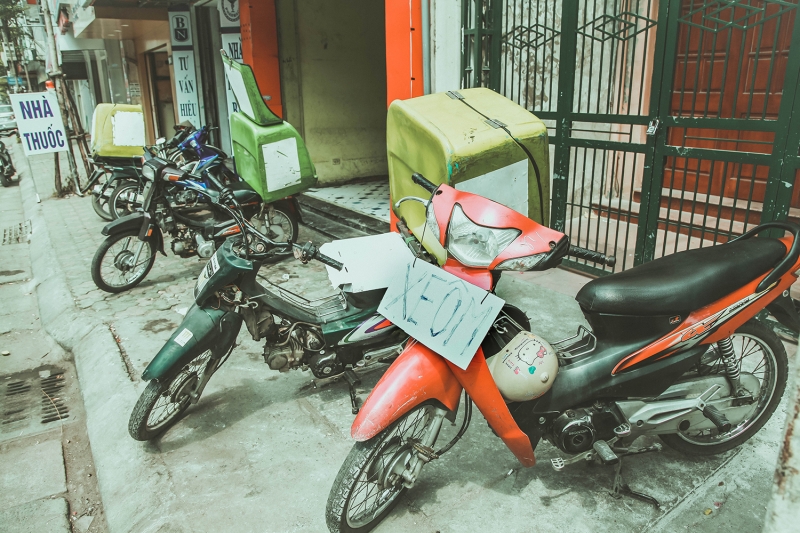 nhung hinh anh cho thay ha noi kho cam duoc xe may