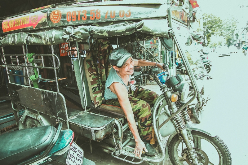 nhung hinh anh cho thay ha noi kho cam duoc xe may