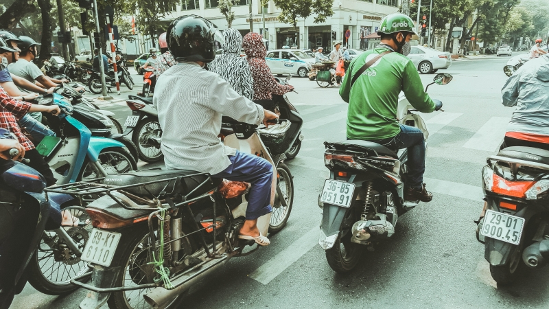 nhung hinh anh cho thay ha noi kho cam duoc xe may