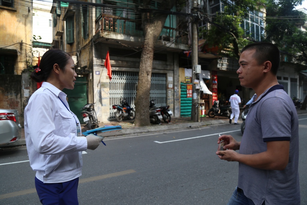 nhieu tai xe bat ngo khi pho nguyen binh khiem do xe theo ngay chan le
