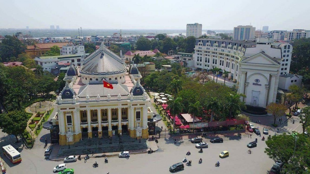 ngay dau tien mo cua nha hat lon ha noi dep kho cuong lai