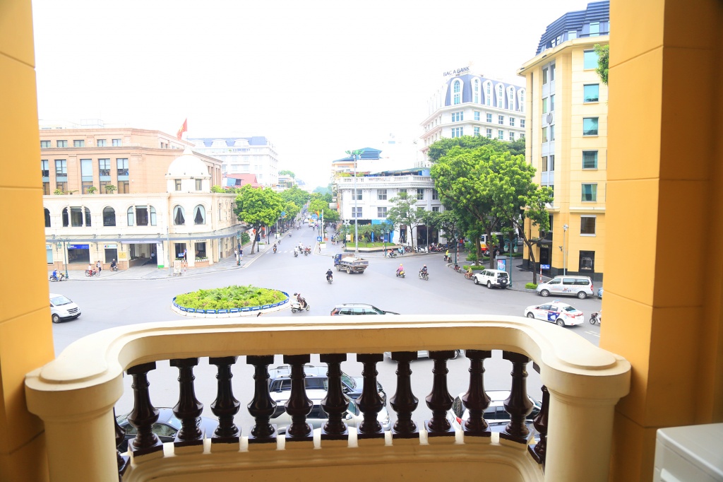 nha hat lon ha noi diem check in theo phong cach quy toc cuc chat