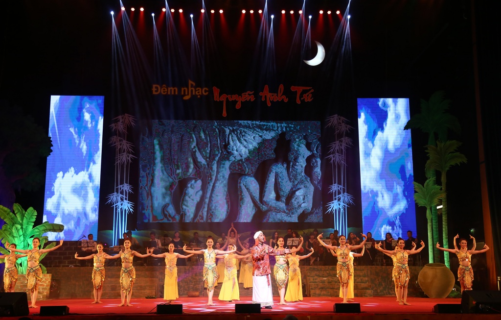 nhieu nghe si noi tieng gop mat trong dem nhac nguyen anh tri