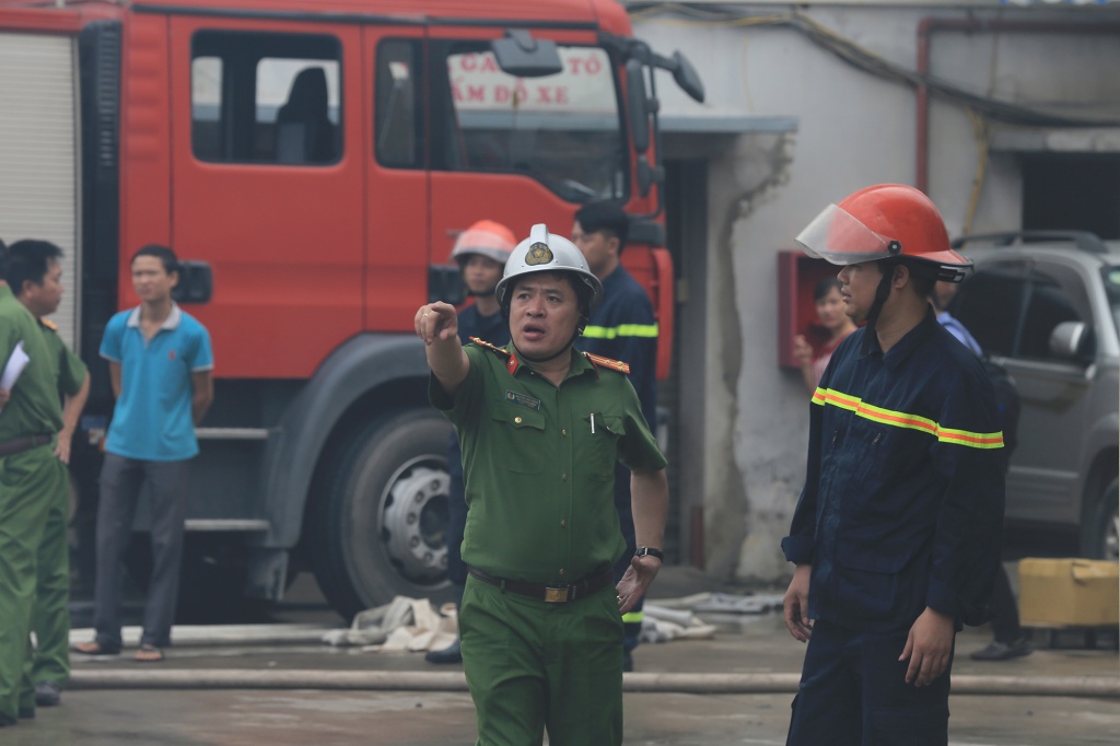 hinh anh 300m2 sieu thi thanh do bien thanh dong do nat sau dem mua bao
