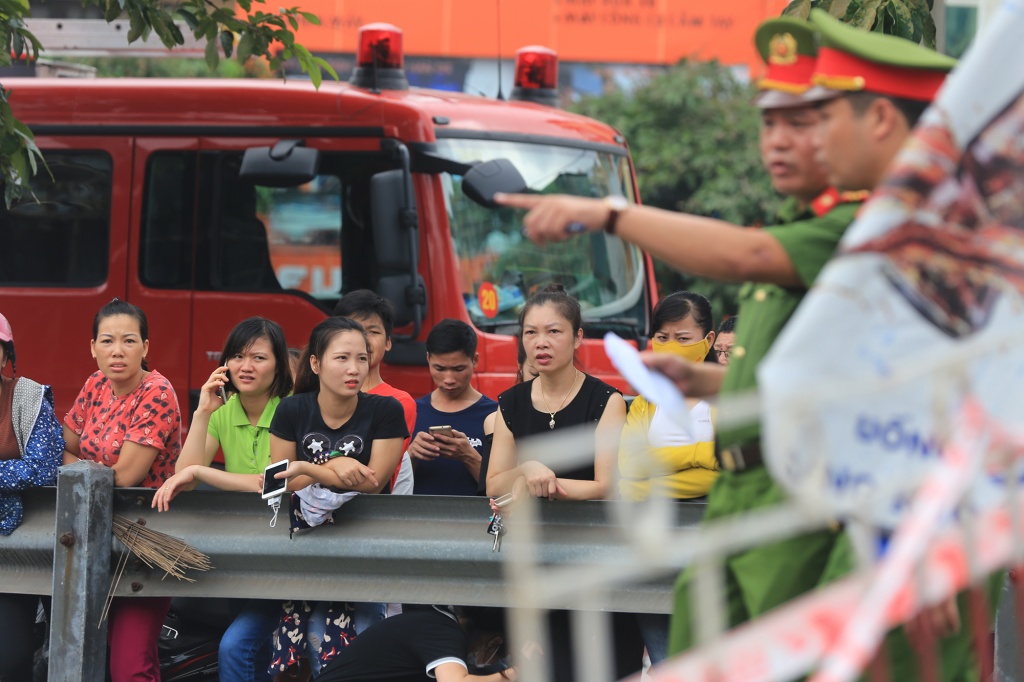 hinh anh 300m2 sieu thi thanh do bien thanh dong do nat sau dem mua bao