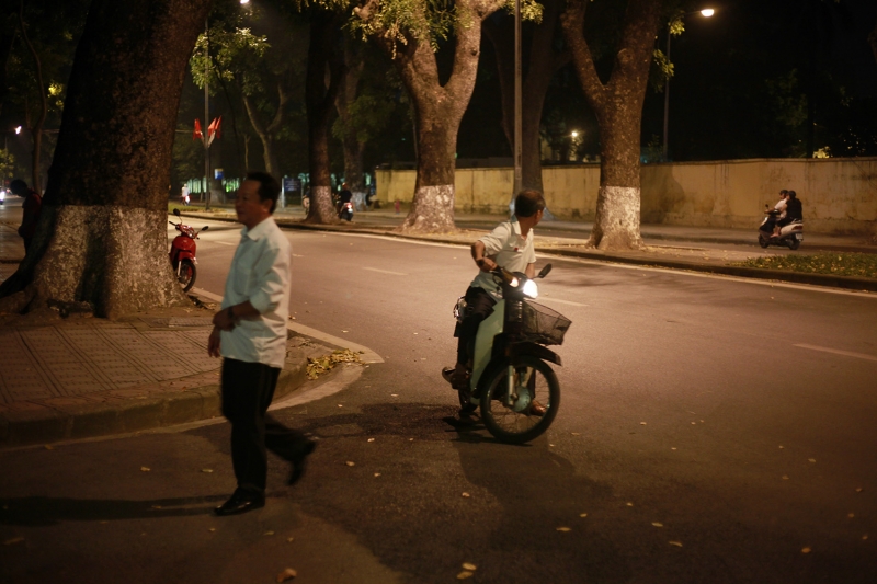 dem 410 nguoi dan den thap nen tuong nho dai tuong vo nguyen giap