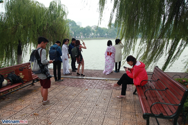 nguoi dan ha noi don dot khong khi lanh dau thu