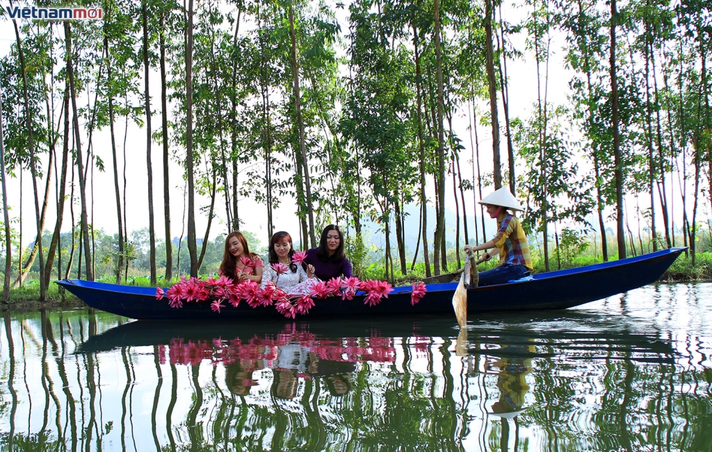 suoi yen tien canh vao mua thu
