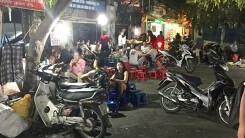 Ngày bán 1.000 xiên nướng, chị xe đẩy thu 150 triệu/tháng