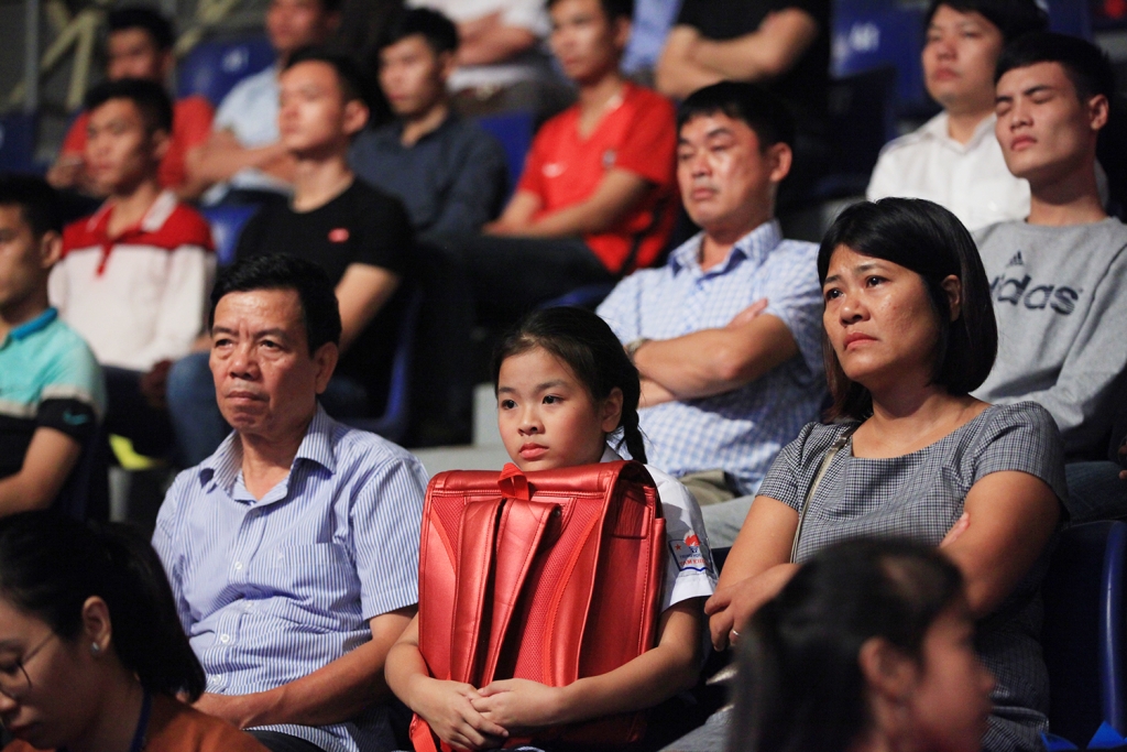 lung linh anh nen tuong niem nhung nan nhan tu vong do tai nan giao thong