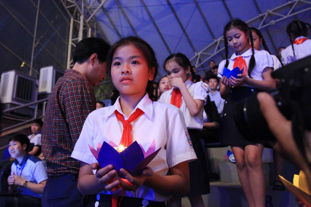 lung linh anh nen tuong niem nhung nan nhan tu vong do tai nan giao thong