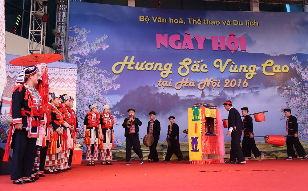 muc so thi le cuoi cua nguoi dao do tai ha noi