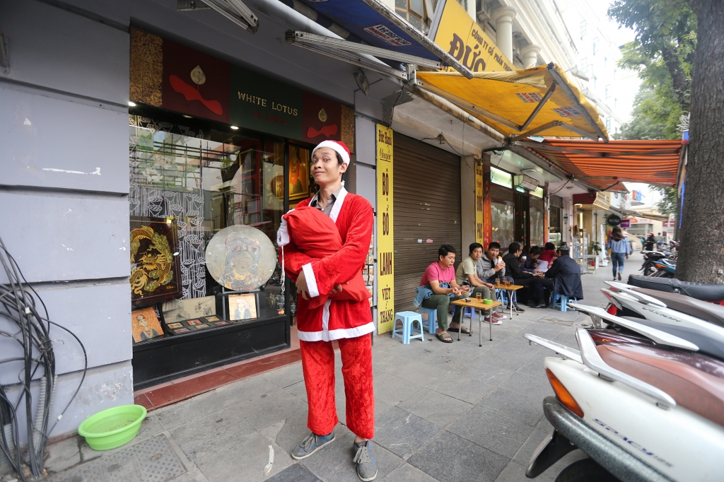 nguoi dan thu do no nuc chao don giang sinh 2016