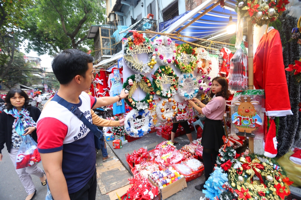 khung canh la cua ha noi sau cuoc chien gianh lai via he