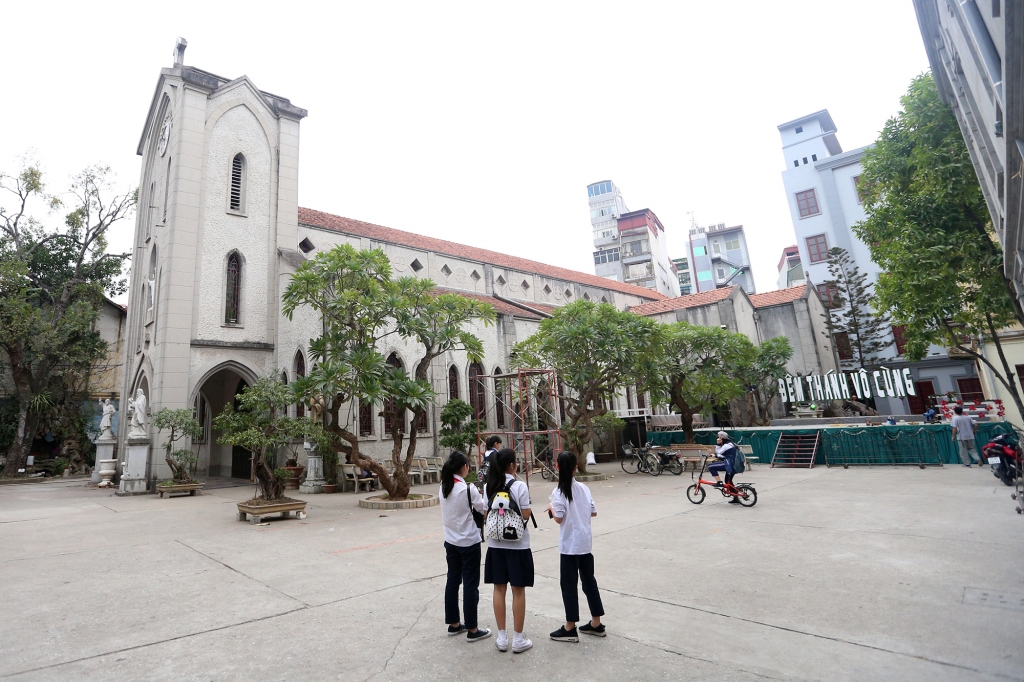 nguoi dan thu do no nuc chao don giang sinh 2016