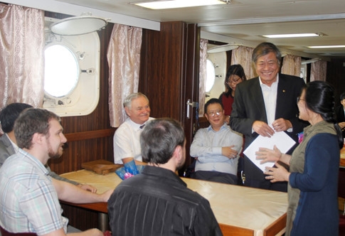 VN và Nga phối hợp khảo sát trên tàu nghiên cứu biển 'khủng' vn va nga phoi hop khao sat tren tau nghien cuu bien khung