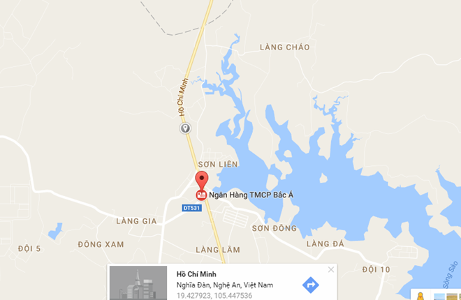hang nghin oto chon chan tren duong di hoi hoa huong duong