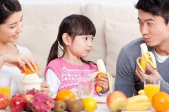 Những thói quen xấu sau bữa ăn có thể khiến bạn 'rước bệnh' vào người
