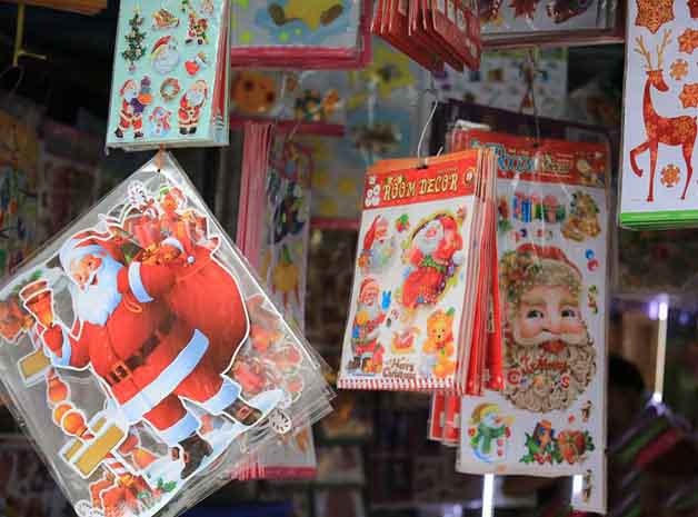 di choi noel vui may cung dung mua nhung do choi doc hai nay