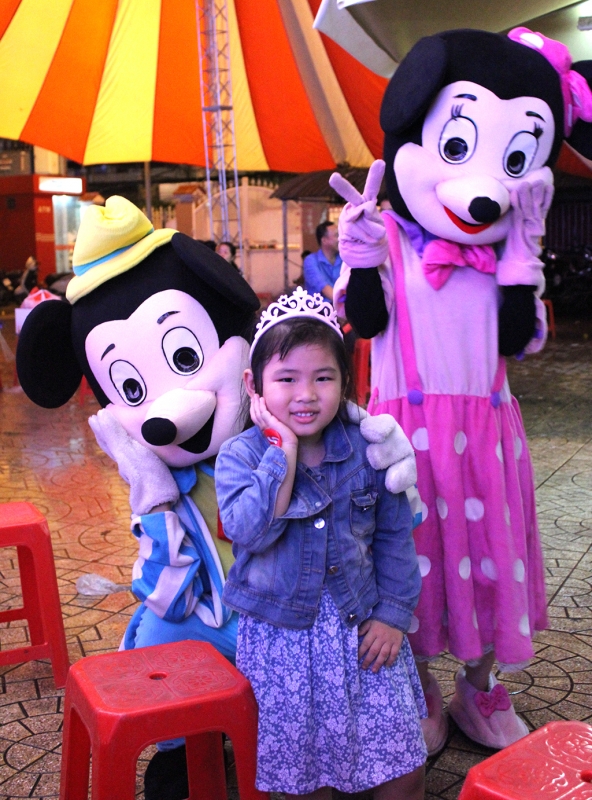 dua con ve voi trung thu truyen thong